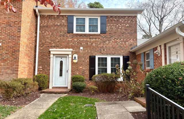 3 Bedroom Townhome in Western Guilford District photos photos