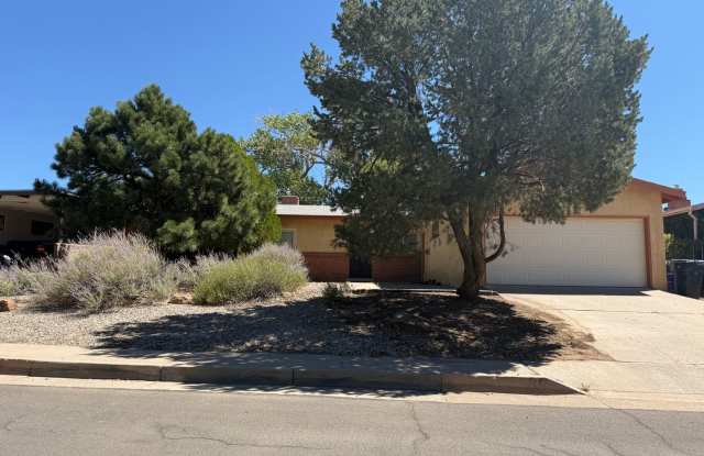 3 Br, 1.75 Ba w/ Fireplace, spacious kitchen, 2 CG Gallery 1