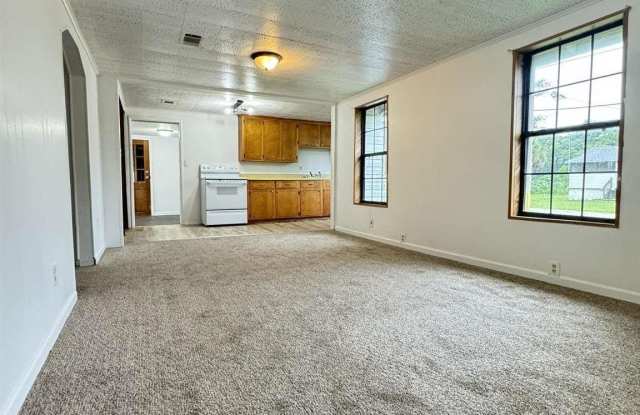 4963 Mobile Hwy - 4963 Mobile Highway, Myrtle Grove, FL 32506