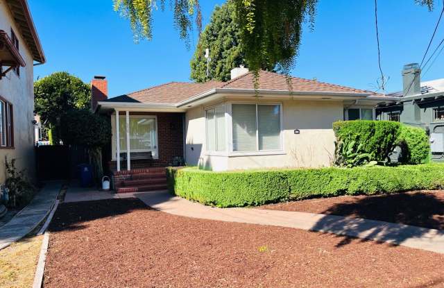 3 bedroom house with bonus room and garage close to downtown San Leandro - 230 Stoakes Avenue, San Leandro, CA 94577