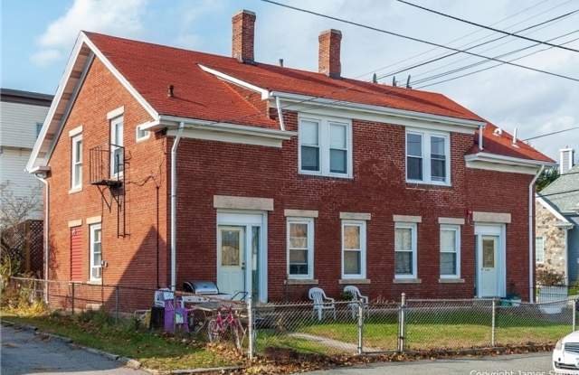 Charming 1BR Duplex in Woonsocket photos photos