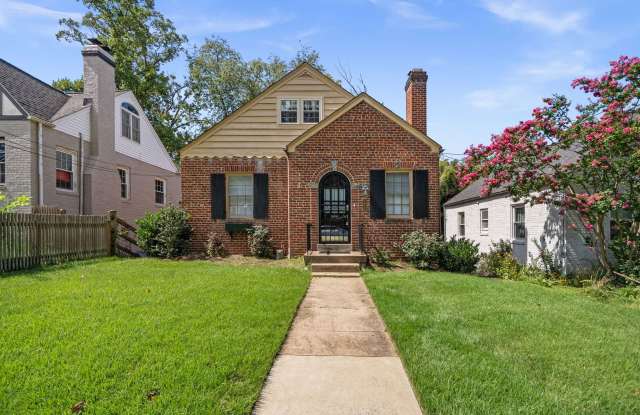 3 Bed 2 Bath - Bethesda Single Family - Move In Ready Gallery 1