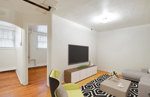 Corona Court Apartments Gallery 2