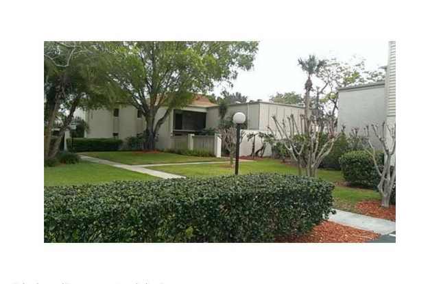 3292 S Semoran Blvd #21 Wimbledon Park Gallery 3