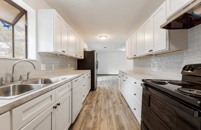 2717 Meadowlark Dr Gallery 4