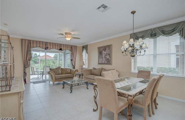 2226 Carnaby Court Gallery 2