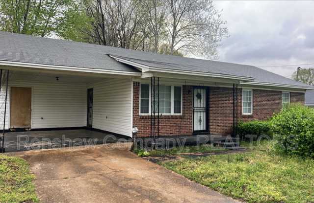 315 W Thomas St - 315 Thomas Street, Brownsville, TN 38012 315 W Thomas St - 315 Thomas Street, Brownsville, TN 38012