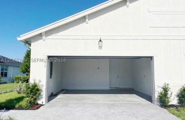 1375 Tangled Orchard Trce Gallery 4