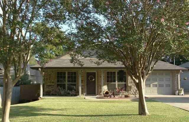 311 Third St photos photos