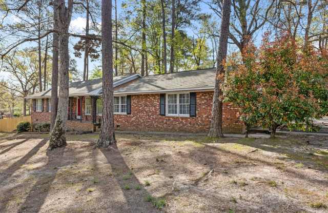 Beautifully Updated 4 Bed 3 Bath Home in Fayetteville Gallery 3