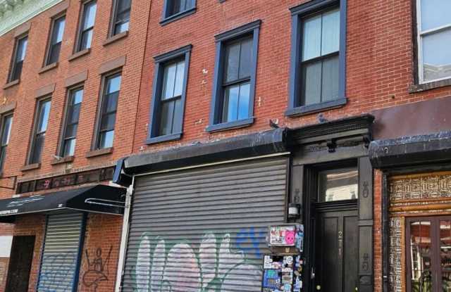 271 Smith Street - 271 Smith Street, Brooklyn, NY 11231 271 Smith Street - 271 Smith Street, Brooklyn, NY 11231