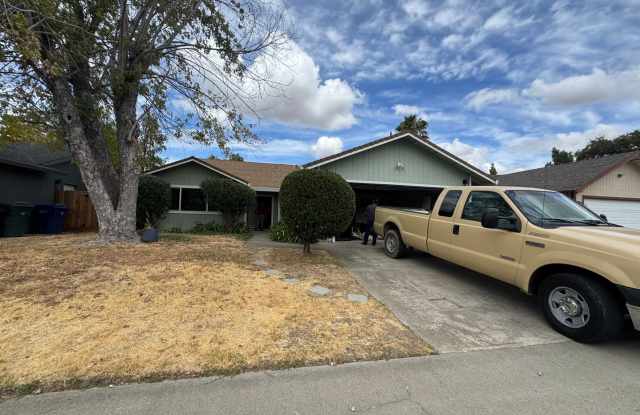 Located in a great neighborhood, 3-4 bedroom, 2-bath home with a 2-car garage. photos photos
