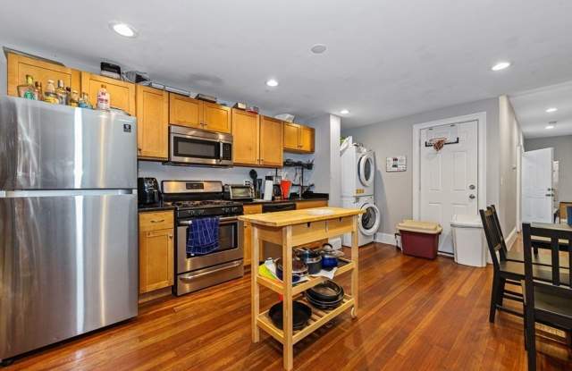 MISSION HILL BEAUTIFUL 4BED / 2BATH AVAILABLE 9/1/2026 photos photos