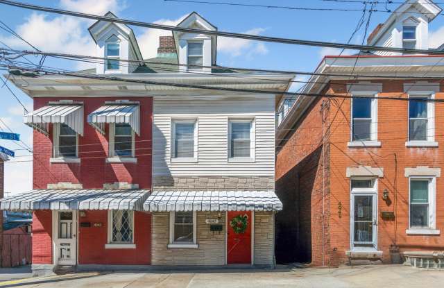 Fully Furnished 2 Bedroom Townhome in Central Lawrenceville Gallery 3