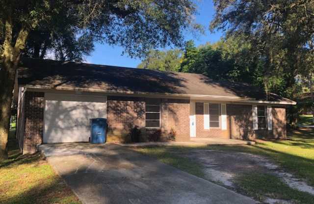 1ST MONTH FREE RENT 3 Bed 2 Bath Home | Pet Friendly | Washer Dryer Hook Ups | Section 8 Welcome photos photos