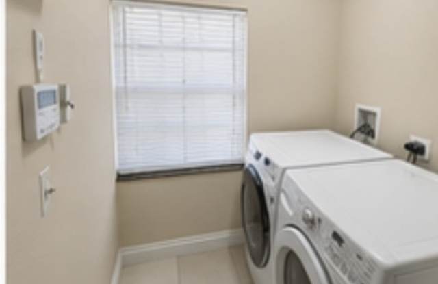 712 Northeast 3rd Avenue photos photos 712 Northeast 3rd Avenue photos photos