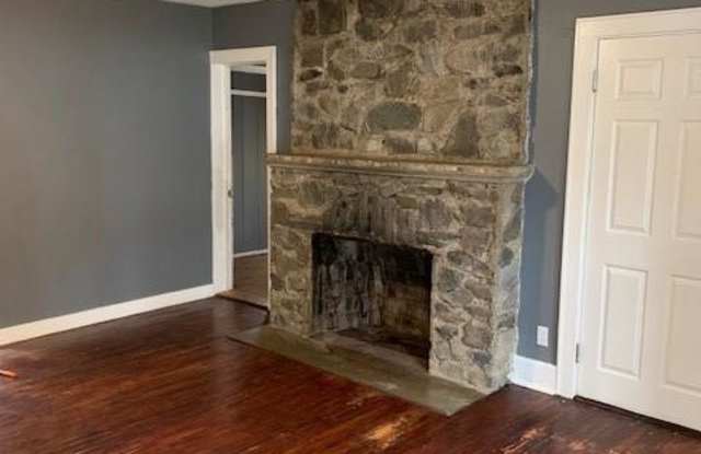 110 New Hackensack Road Gallery 4