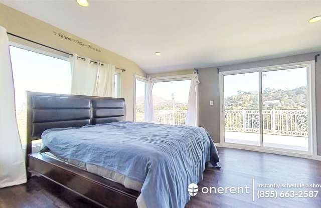 7759 Skyhill Dr Gallery 2