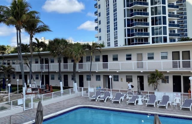 19051 Collins Ave - 19051 Collins Avenue, Sunny Isles Beach, FL 33160