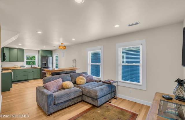 610 4th Avenue photos photos