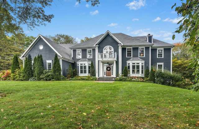96 Comstock Hill Avenue - 96 Comstock Hill Avenue, Norwalk, CT 06850