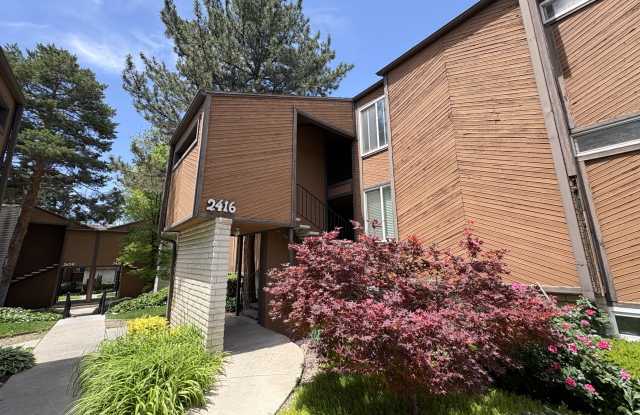 2416 South Elizabeth StreetUnit 5 photos photos