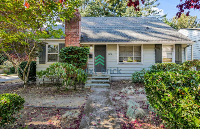 5 BEDS  2.5 BATH SINGLE FAMILY HOUSE FOR RENT photos photos