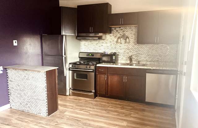 965 Brentwood Street photos photos