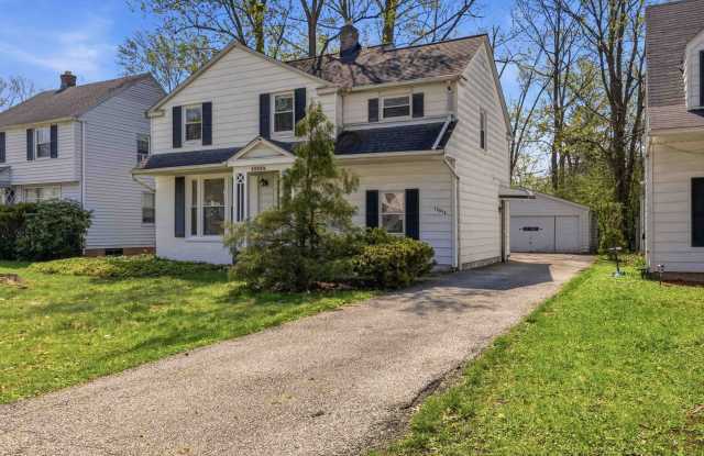 Charming 3BR Home in Warrensville Heights | Fresh Interior + New Roof | CMHA Welcome Gallery 3