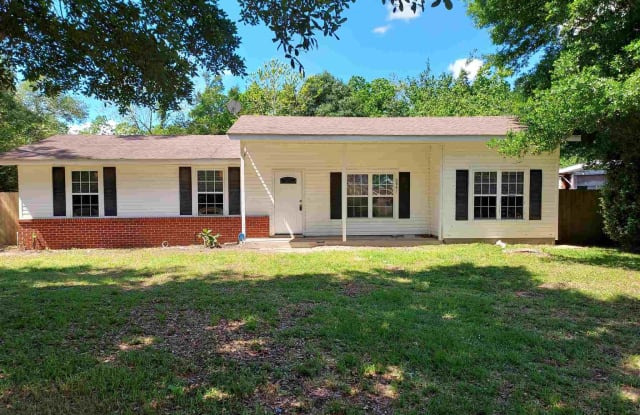 6841 Melanie Dr - 6841 Melanie Drive, Brent, FL 32505 6841 Melanie Dr - 6841 Melanie Drive, Brent, FL 32505