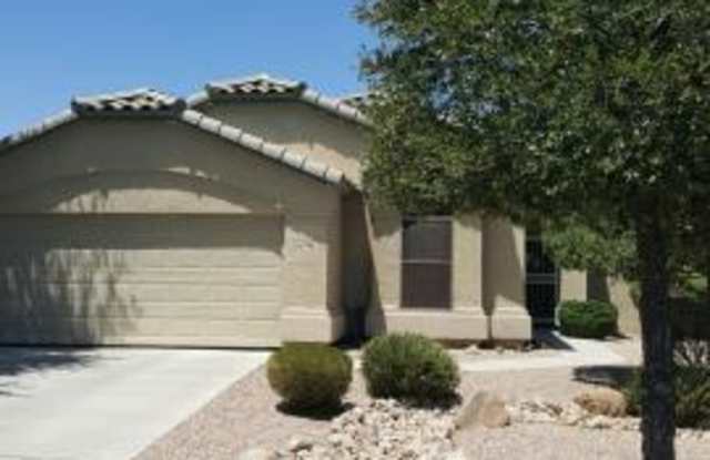 15796 W Latham St photos photos