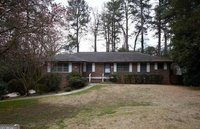 1425 Southland Vista Courts NE Gallery 1