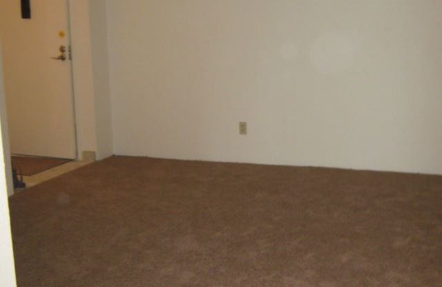 7504-101 Parkway Drive Gallery 2