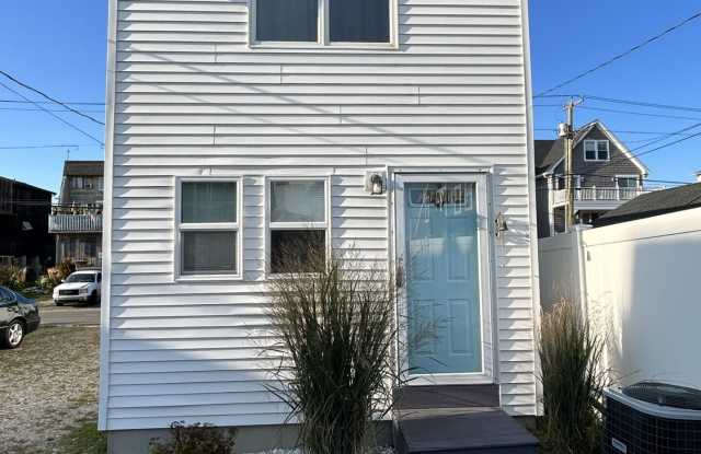 85 Melba Street - 85 Melba Street, Milford city, CT 06460