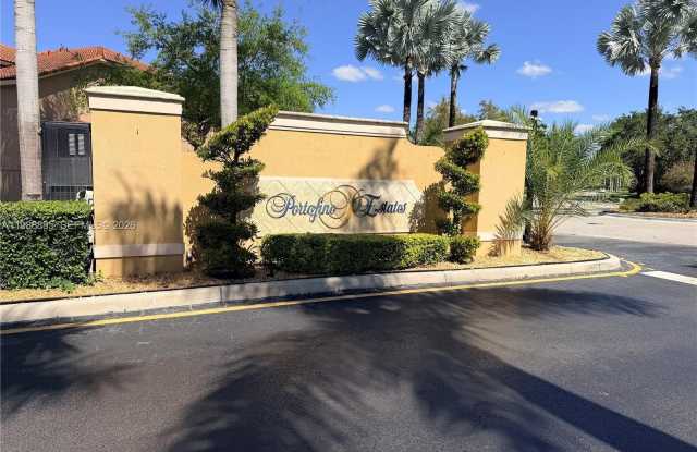 4110 NE 22nd Ct photos photos