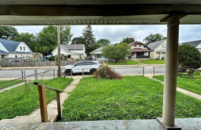2009 Westview Drive Gallery 3