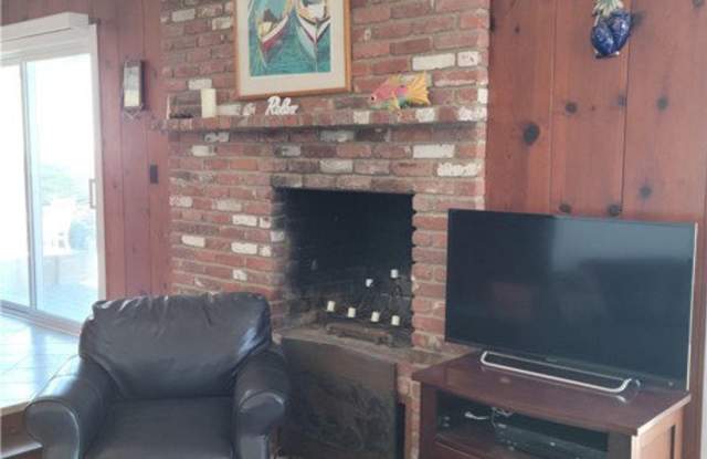 16693 South Pacific Avenue Gallery 3
