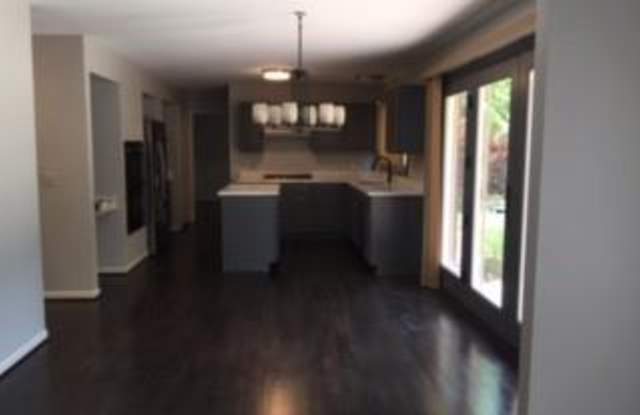 107 MILLSTONE Drive Gallery 4