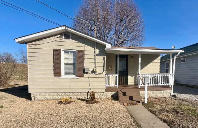 Updated one bedroom House in East Alton photos photos