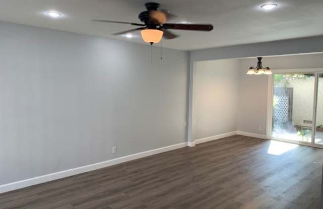 1426 Yorkshire Ln. Gallery 4