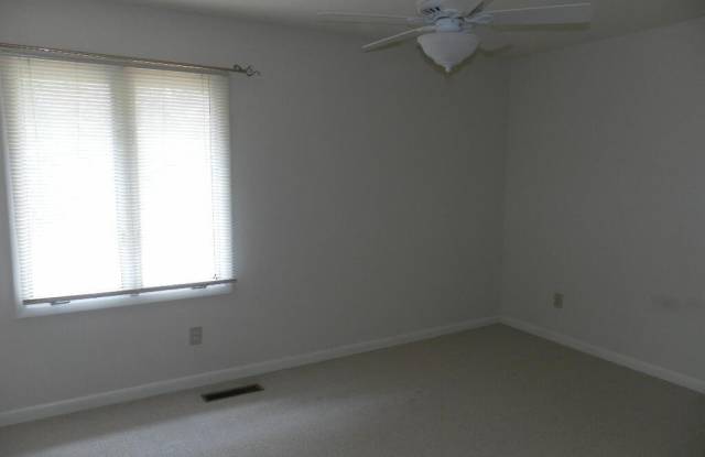 104 Twisted Oak Place Gallery 3
