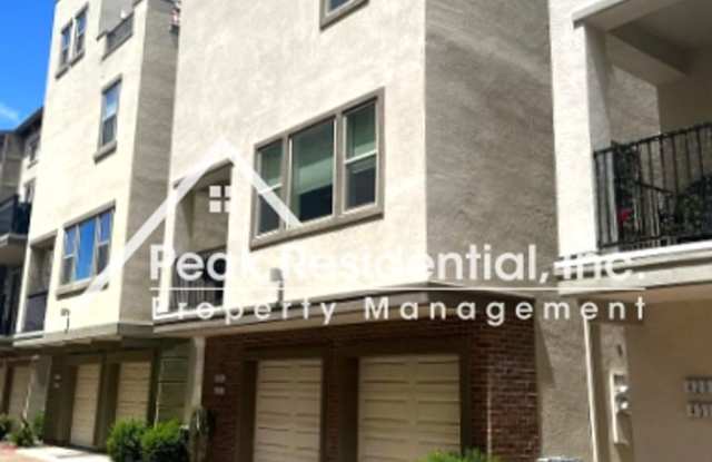 Beautifully Updated 1bd/1ba Land Park Area Condo with 1 Car Garage! photos photos