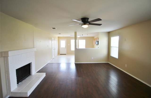 321 Briar Oaks Drive Gallery 4