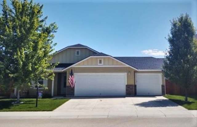 Beautiful 3 bed 2 bath home in the perfect Boise area just off Five Mile Rd and Lake Hazel Rd photos photos