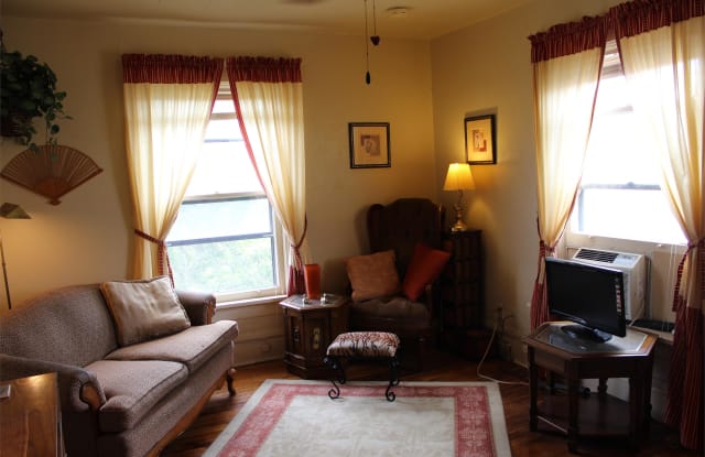 814 3rd Avenue SE - 8 - 814 3rd Avenue Southeast, Cedar Rapids, IA 52403