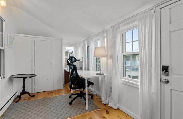 190 Railroad Avenue Gallery 3