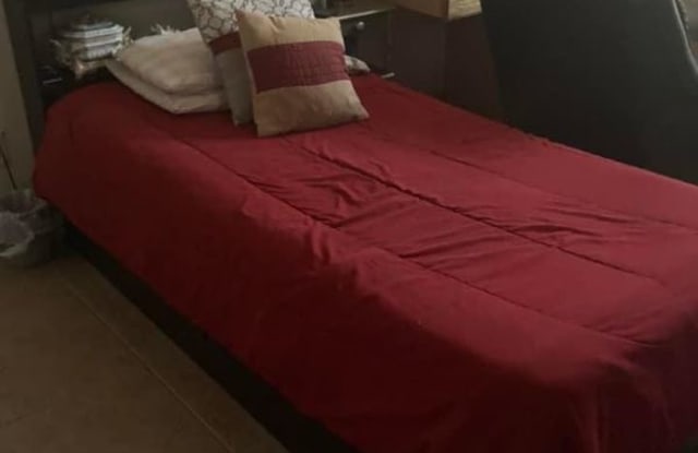 321 Velino Ave - 321 Velino Avenue, Paradise, NV 89123 321 Velino Ave - 321 Velino Avenue, Paradise, NV 89123