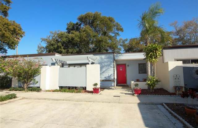 2425 DOMINICA RUN - 2425 Dominica Run, Casselberry, FL 32792