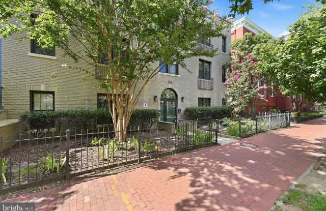 315 G Street NE Gallery 1