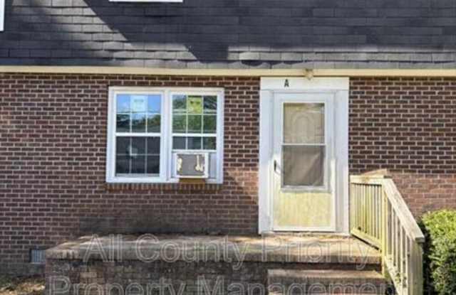 1706 Carolina St E, A photos photos